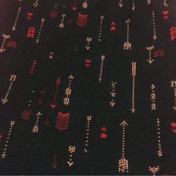 LuLaRoe leggings—OS, arrow print - Picture 2 of 2